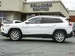 Jeep Cherokee V-6 cyl