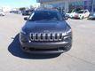 Jeep Cherokee V-6 cyl