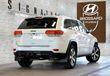 Jeep Grand Cherokee V-6 cyl
