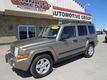 Jeep Commander V-8 cyl