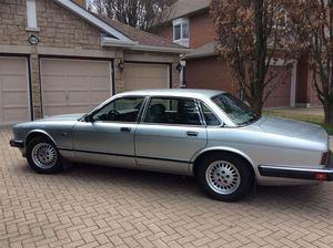 Jaguar XJ6