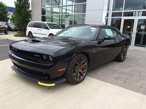 Dodge Challenger V-8 cyl