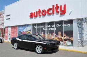 Dodge Challenger V-8 cyl