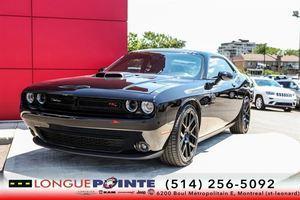 Dodge Challenger V-8 cyl