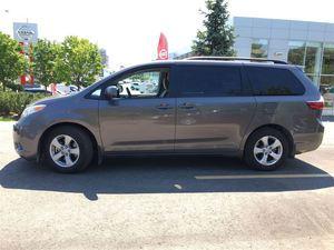 Toyota Sienna V-6 cyl